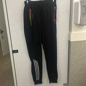 Bnja three stripes small joggers